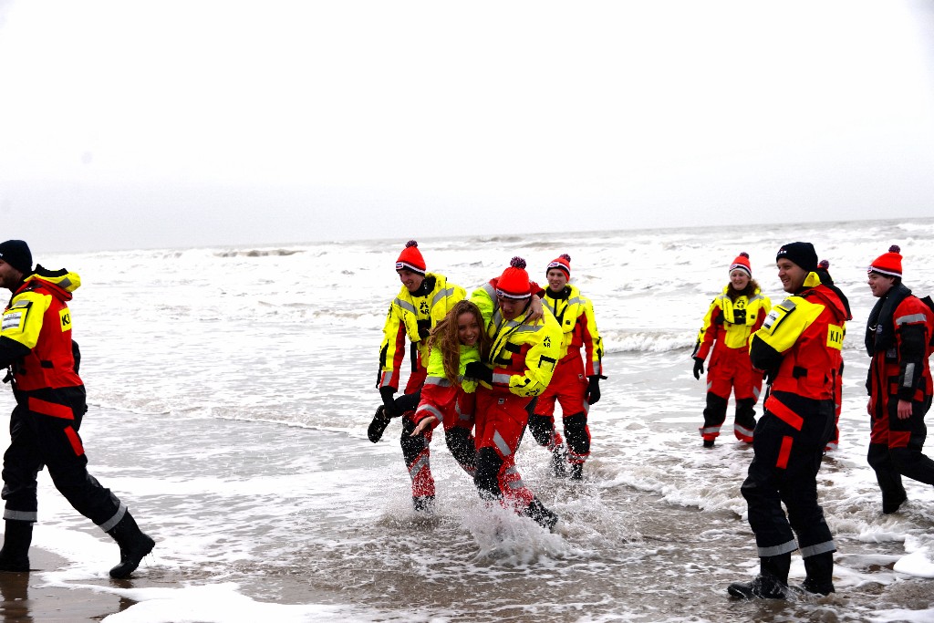 ../Images/Nieuwjaarsduik Nederzandt 2018 137.jpg